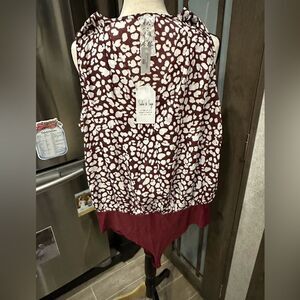 NWT Sadie & Sage Women's Sleeveless Bodysuit Burgundy and White